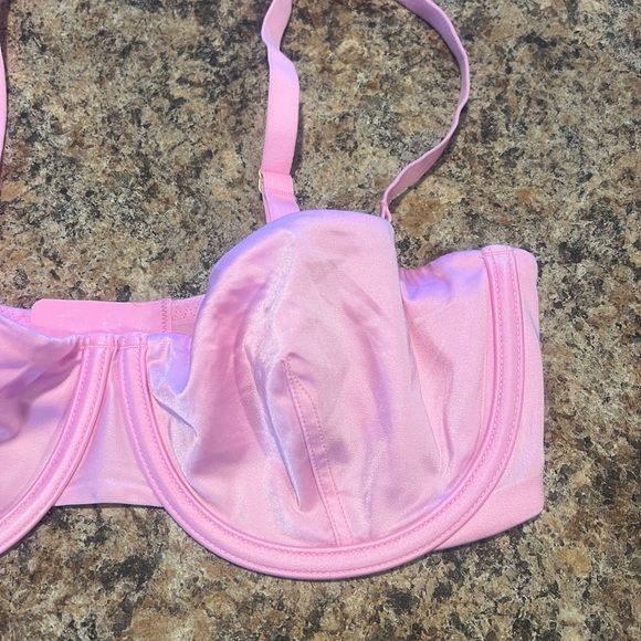 CUUP Satin Unlined Balconette Bra Pink Size 34D NWOT - Picture 2 of 4